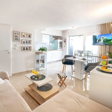 Holiday Nevera Holiday home *